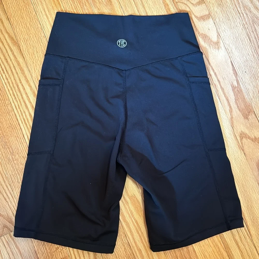 Til you collapse effortless biker shorts - Picture 2 of 2